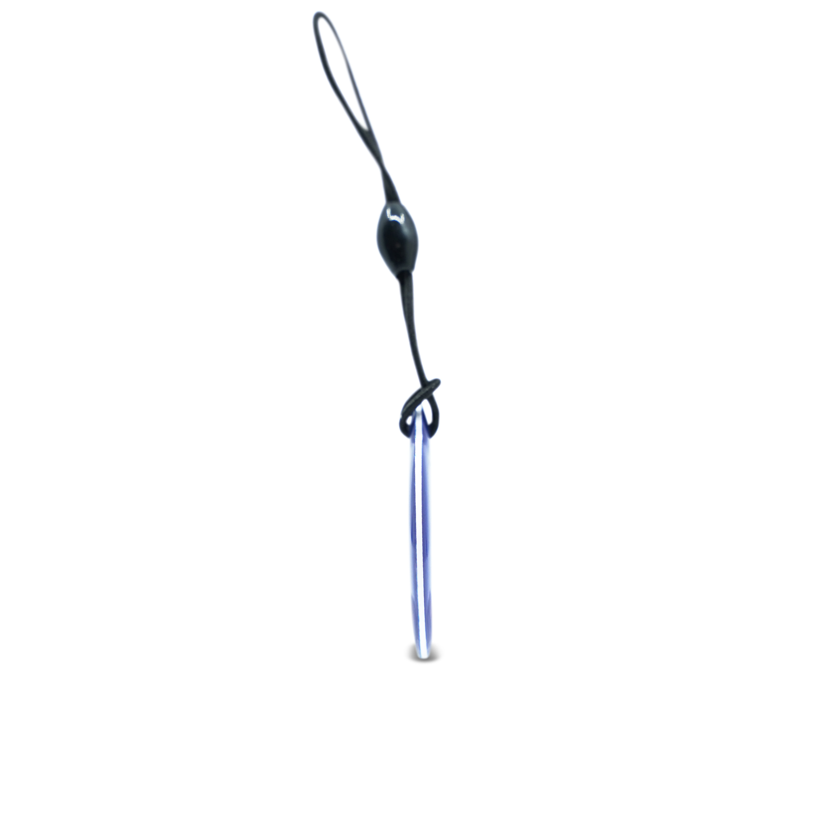 Seitenansicht des Epoxy Schlüsselanhänger in blau mit Schlaufe